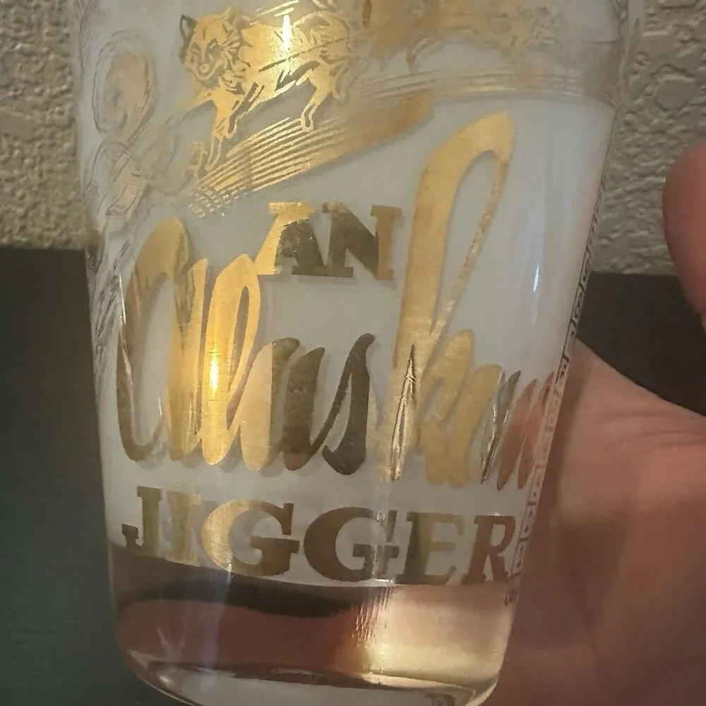 Vintage Frosted Glass 16 Oz Alaskan Jigger  Gold MCM Vintage 50s‎
